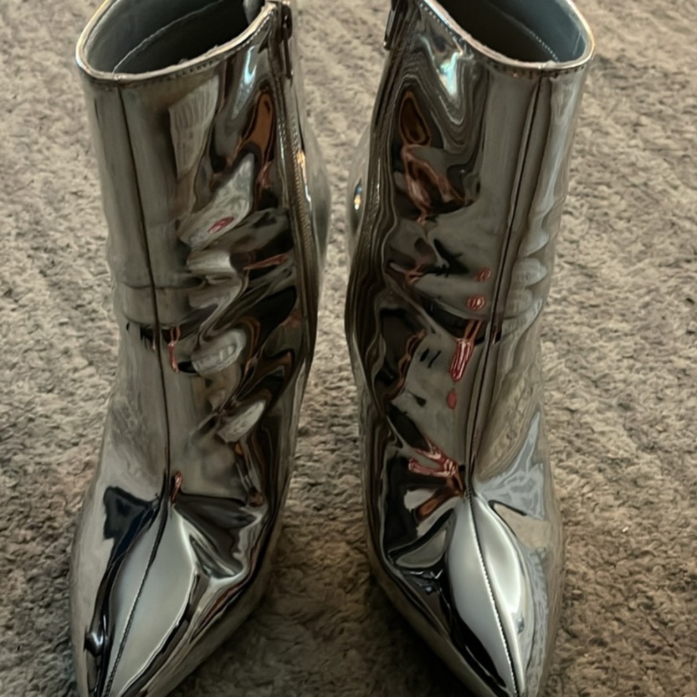 Silver women booties